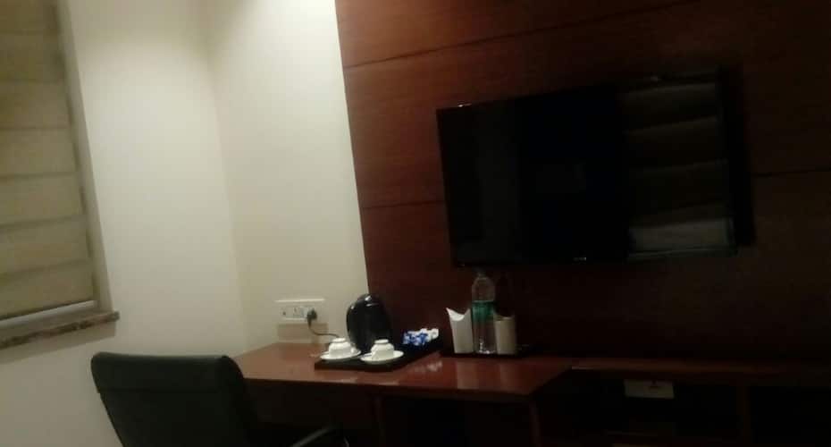 The Grand Parisian, New Delhi 5